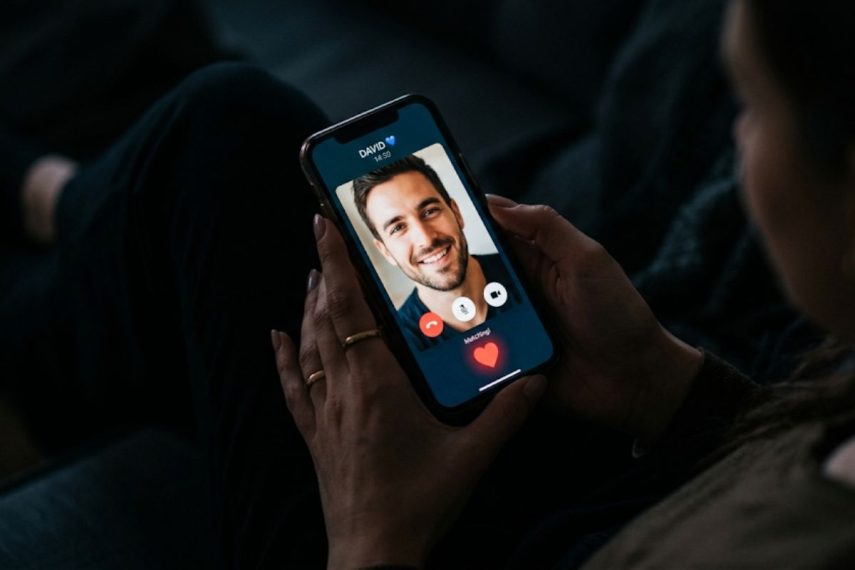 Dossier Complet Tinder